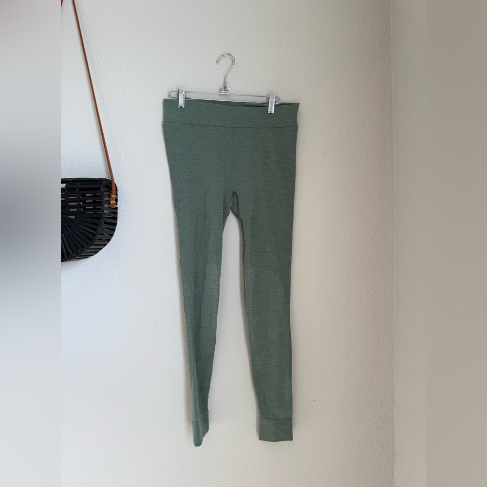 Lululemon Green Ribbed Leggings